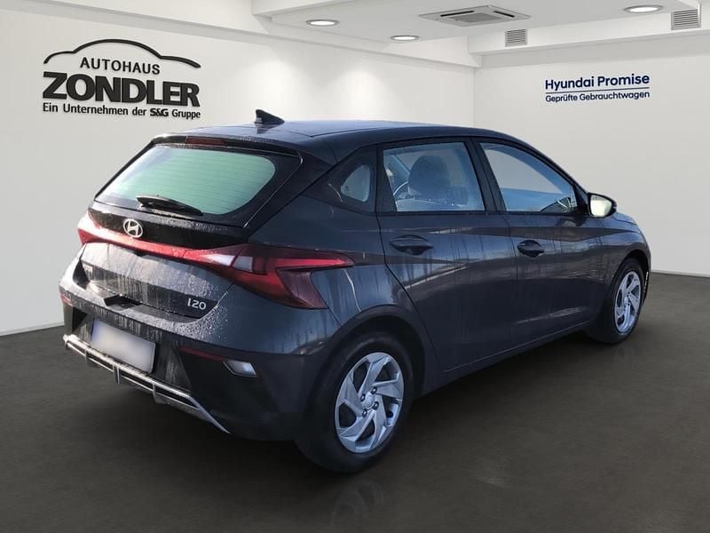 Gebraucht Hyundai i20 Select 79 PS (58 kW) 2025 Grau Limousine
