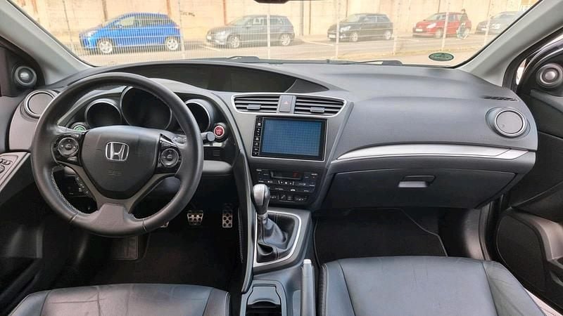 Gebraucht Honda Civic Executive 120 PS (88 kW) 2016 Grau Kombi