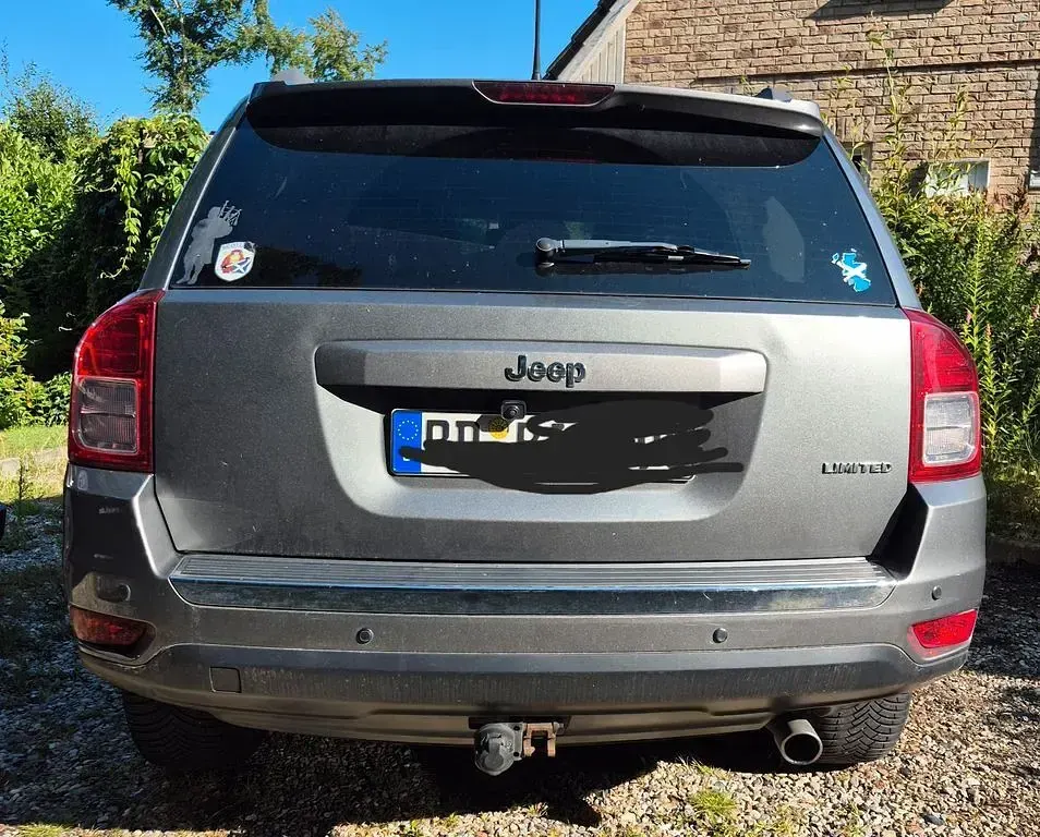 Gebraucht Jeep Compass Limited 156 PS (114 kW) 2012 Grau SUV