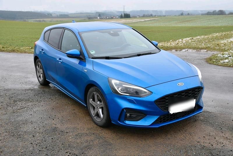 Gebraucht Ford Focus ST-Line 150 PS (110 kW) 2018 Blau Limousine