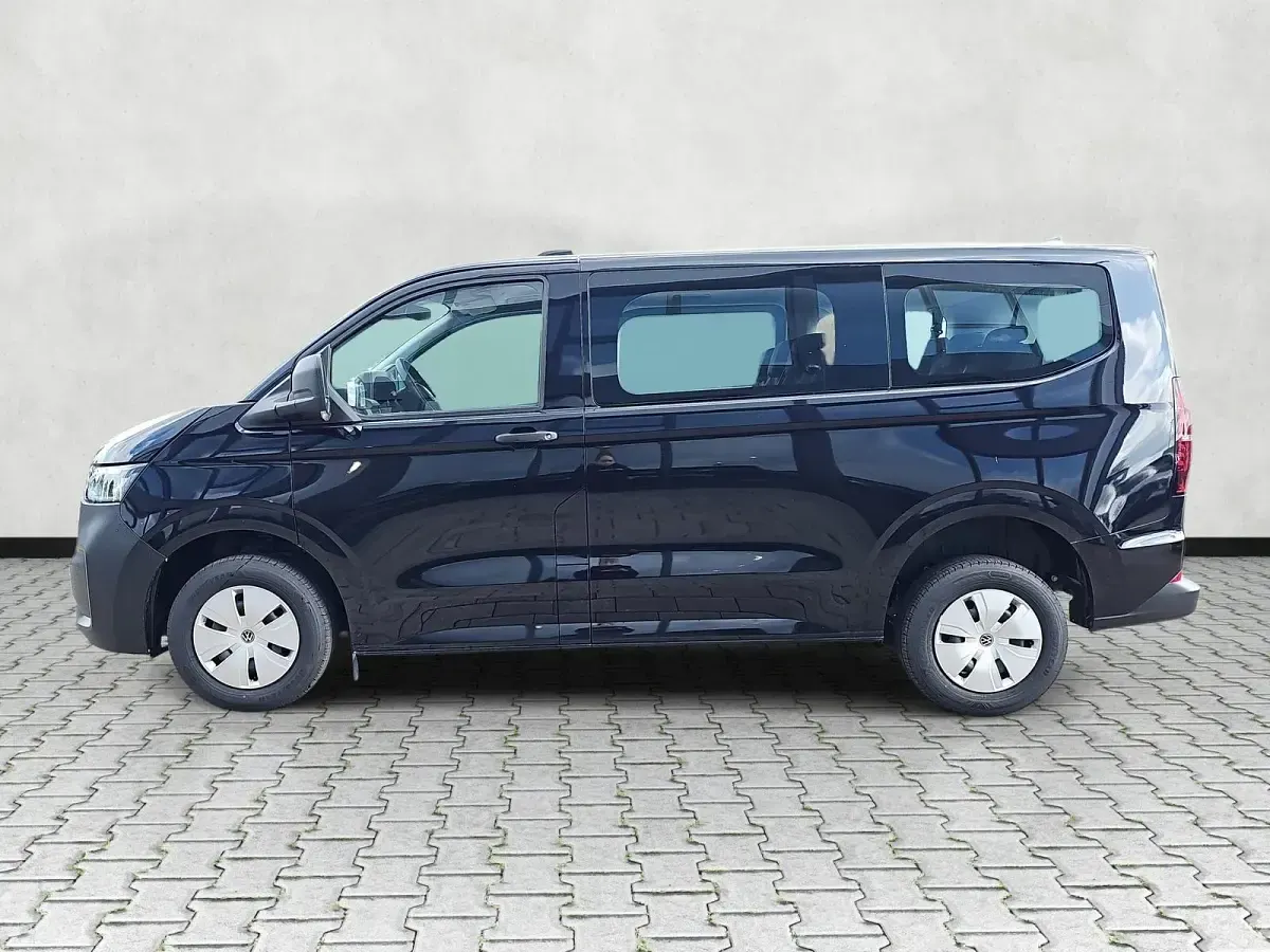 Neu VW Caravelle 110 PS (80 kW) 2025 Midnightblack metallic Van