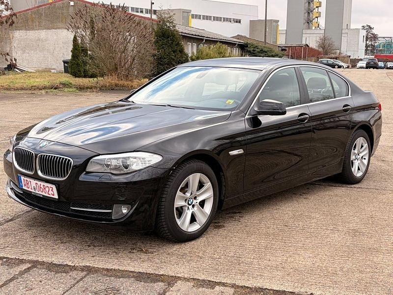 Gebraucht BMW 525 218 PS (160 kW) 2011 Schwarz Limousine