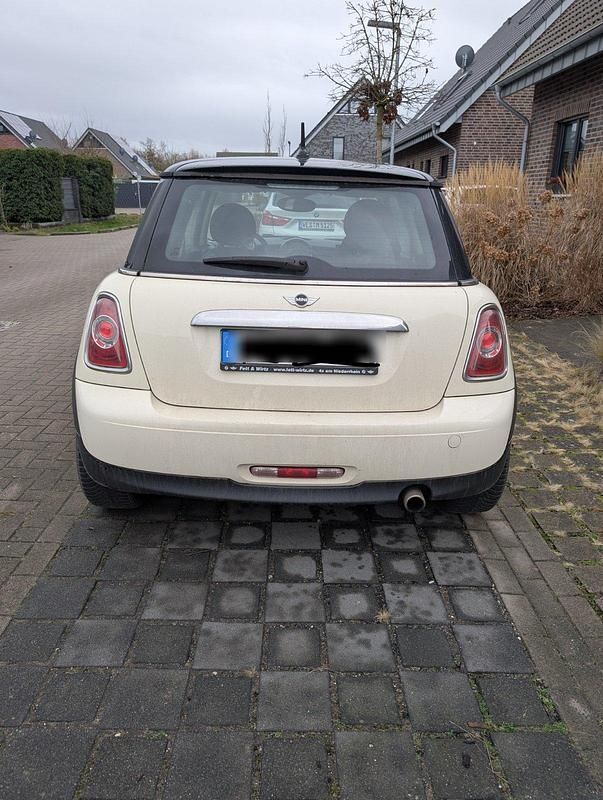 Gebraucht Mini Cooper Coupé 122 PS (89 kW) 2011 Weiß Coupé