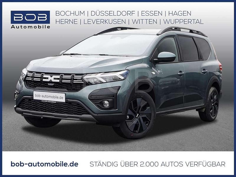 Zedergrün (grün) Gebraucht 2025 Dacia Jogger Expression Van / Kleinbus | 25.888 € (Fairer Preis) - Bild 1/3