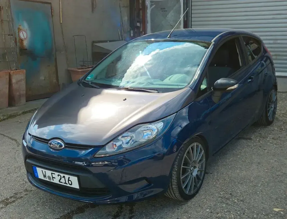 Gebraucht Ford Fiesta Trend 60 PS (44 kW) 2009 Blau Kleinwagen