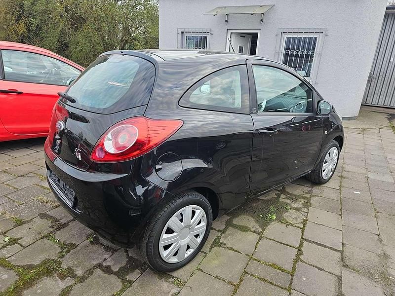 Gebraucht Ford Ka Titanium 69 PS (50 kW) 2009 Discoschwarz metallic Kleinwagen