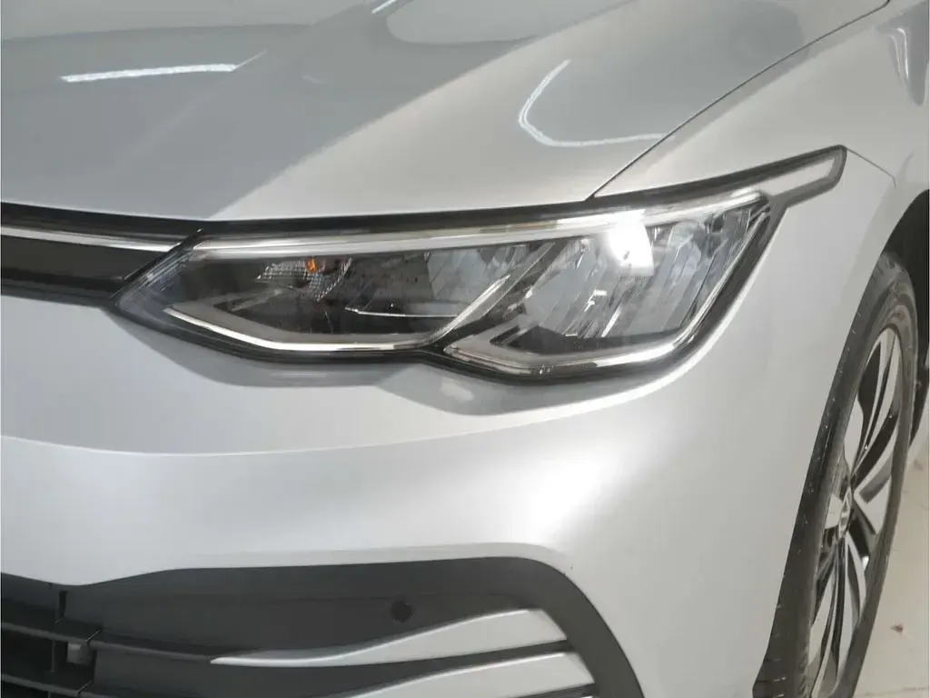 Gebraucht VW Golf VIII Move 150 PS (110 kW) 2024 Silber Kombi