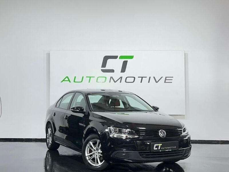 Gebraucht VW Jetta Trendline 105 PS (77 kW) 2011 Schwarz Limousine