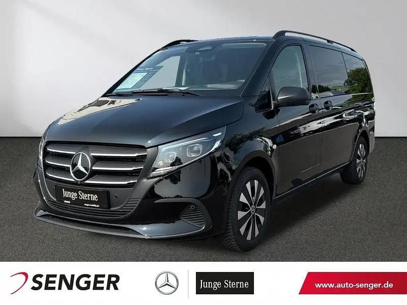 Schwarz Gebraucht 2024 Mercedes Vito Van / Kleinbus | 58.350 € - Bild 1/1