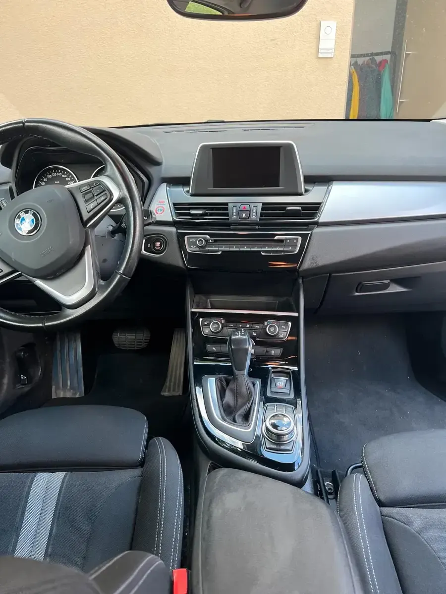 Gebraucht BMW 218 150 PS (110 kW) 2017 Weiß Kombi