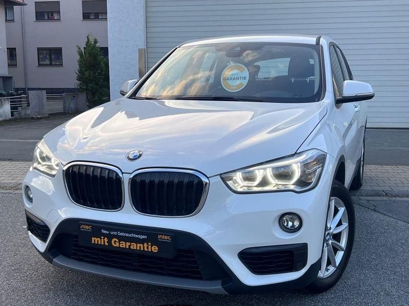 Weiß Gebraucht 2017 BMW X1 Advantage SUV | 19.200 € (Fairer Preis) - Bild 1/4