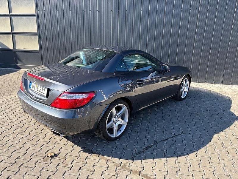 Gebraucht Mercedes SLK250 204 PS (150 kW) 2012 Grau Cabrio