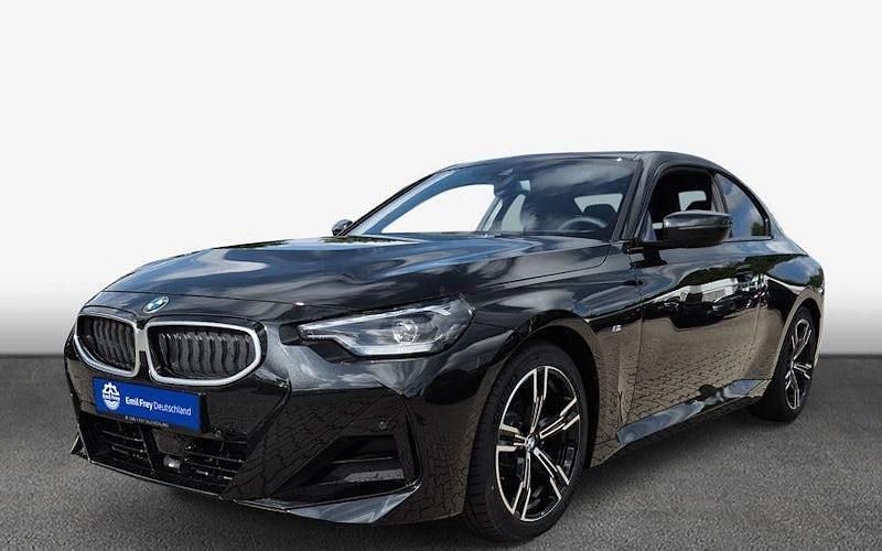 Neu BMW 218 Performance 156 PS (114 kW) 2025 Saphirschwarz metallic Coupé