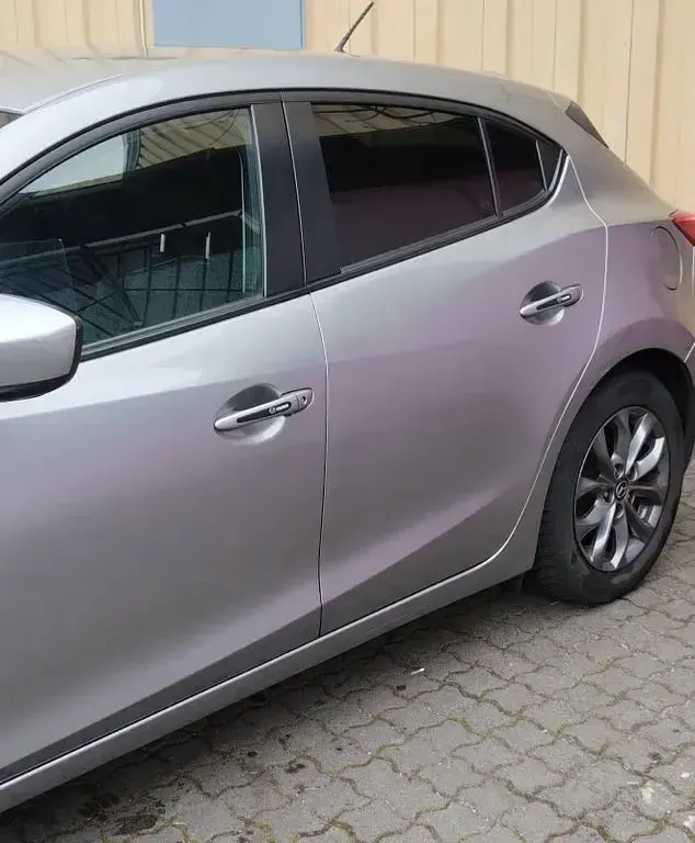 Gebraucht Mazda 3 120 PS (88 kW) 2015 Silber Limousine