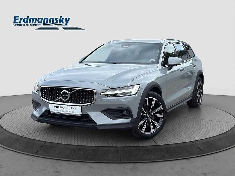 Gebraucht 2024 Volvo V60 CC Kombi | 39.960 € (Fairer Preis) - Bild 1/4