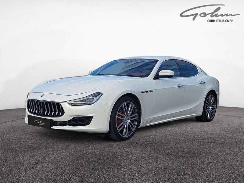 Weiß Gebraucht 2019 Maserati Ghibli GranLusso Coupé | 35.900 € (Guter Preis) - Bild 1/4