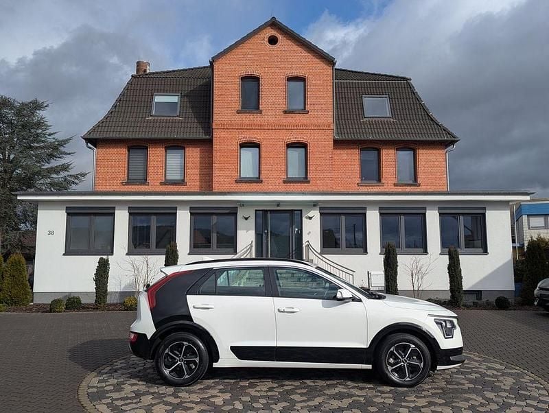 Gebraucht Kia Niro Vision 184 PS (135 kW) 2022 Weiß SUV