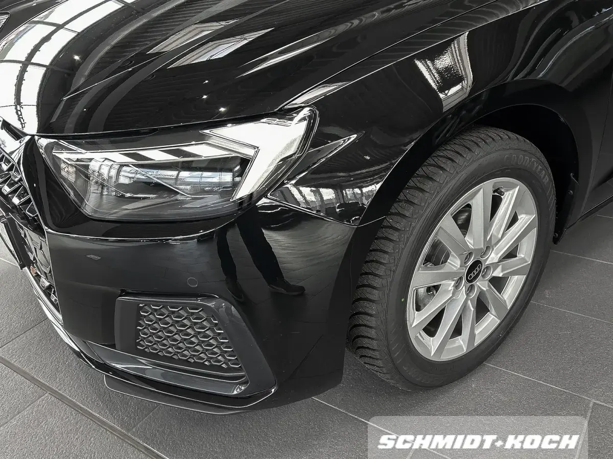 Neu Audi A1 Sportback Advanced Plus 95 PS (69 kW) 2026 Mythosschwarz (schwarz) Kleinwagen