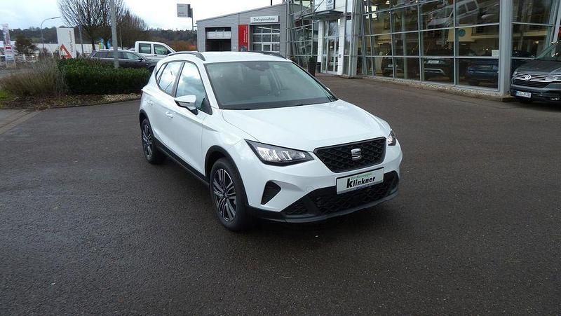 Gebraucht Seat Arona Style 116 PS (85 kW) 2024 "nevada" weiss SUV