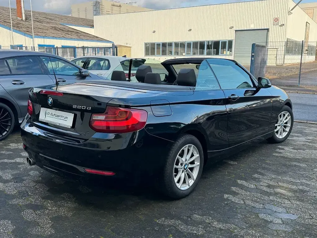 Gebraucht BMW 220 Sport Line 190 PS (139 kW) 2015 Schwarz Cabrio
