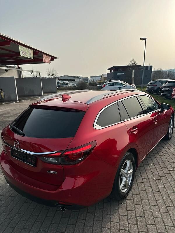 Second-hand Mazda 6 Go 175 CP (128 kW) 2015 Roșu Break
