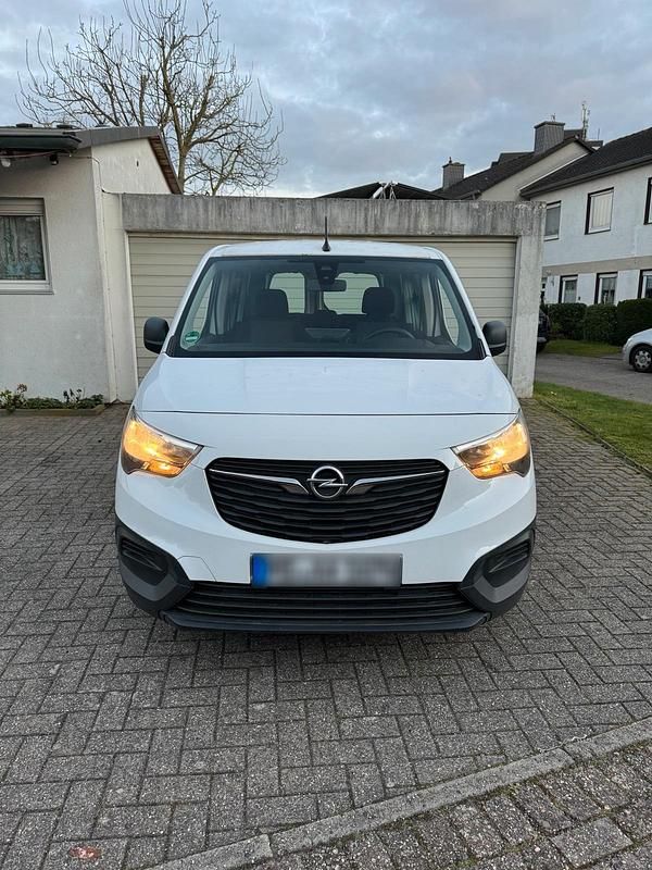 Gebraucht Opel Combo Life 110 PS (80 kW) 2019 Weiß Kombi