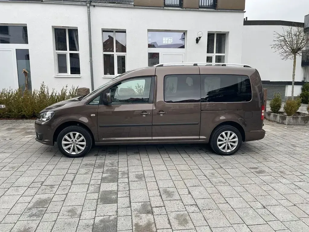 Gebraucht VW Caddy 109 PS (80 kW) 2014 Braun Van / Kleinbus