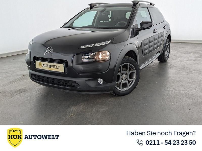 Farbe schwarz obsidien/ klarla Gebraucht 2016 Citroën C4 Cactus PureTech Kleinwagen | 7.360 € (Guter Preis) - Bild 1/3