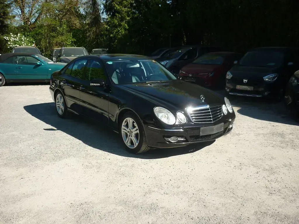 Gebraucht Mercedes E280 231 PS (169 kW) 2006 Schwarz Limousine