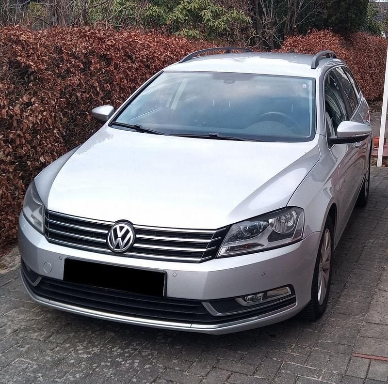 Gebraucht VW Passat 140 PS (102 kW) 2014 Silber Kombi