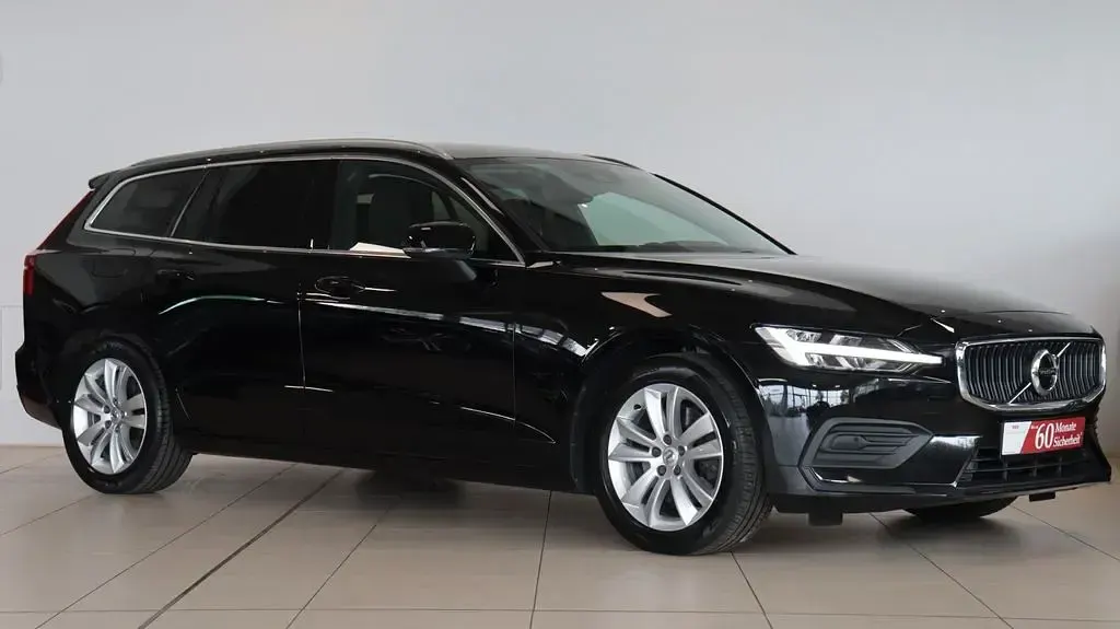 Gebraucht Volvo V60 197 PS (144 kW) 2021 Schwarz Kombi