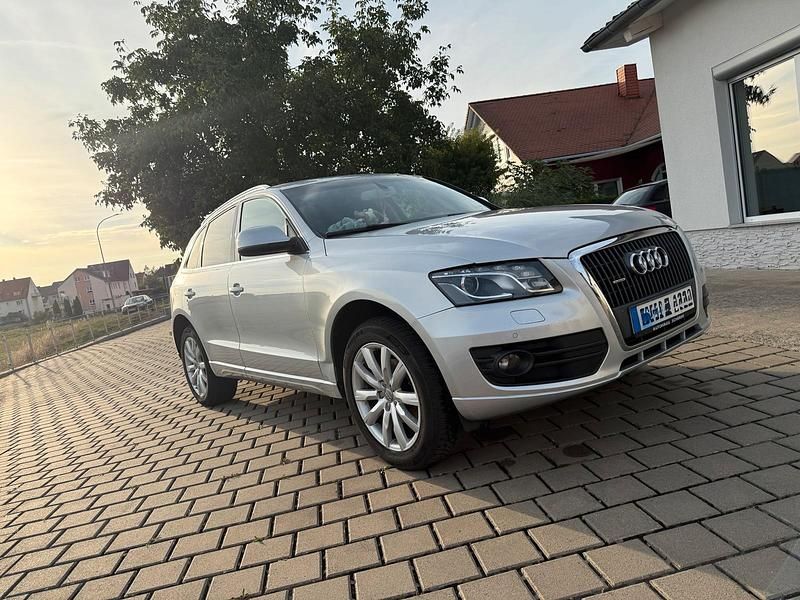 Gebraucht Audi Q5 170 PS (125 kW) 2009 Silber SUV