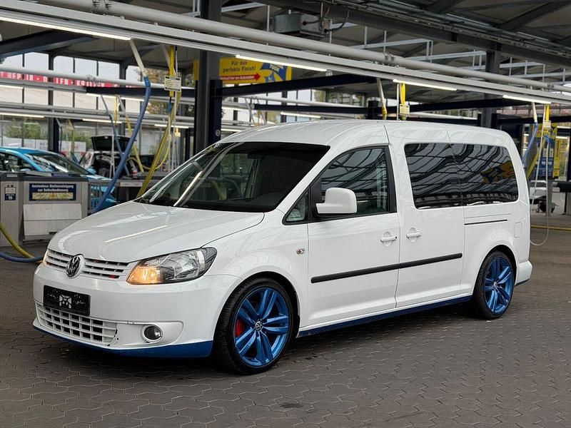 Weiß Gebraucht 2011 VW Caddy Maxi Trendline Van / Kleinbus | 5.300 € (Etwas zu teuer) - Bild 1/4