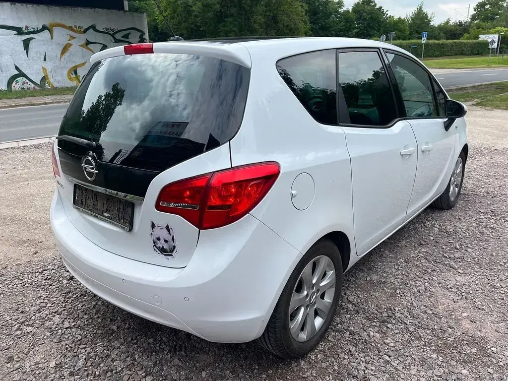 Gebraucht Opel Meriva Color Edition 140 PS (102 kW) 2012 Weiß Van / Kleinbus