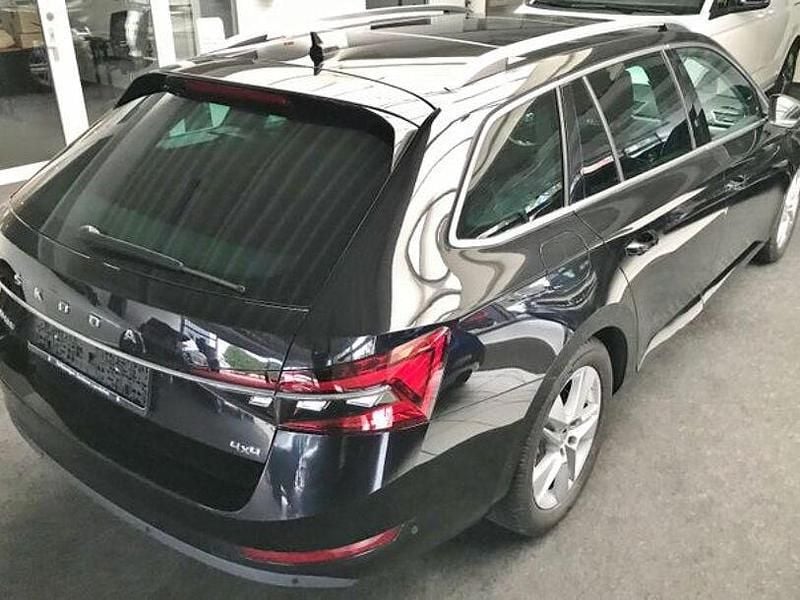 Gebraucht Skoda Superb 200 PS (147 kW) 2022 Schwarz Limousine