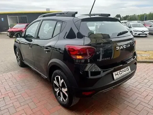 Occasion Dacia Sandero Expression 91 ch (66 kW) 2023 Noir Citadine