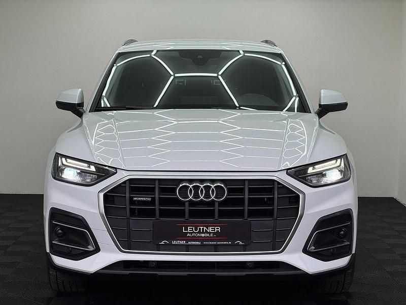 Gebraucht Audi Q5 Sport 204 PS (150 kW) 2022 Gletscherweiss SUV