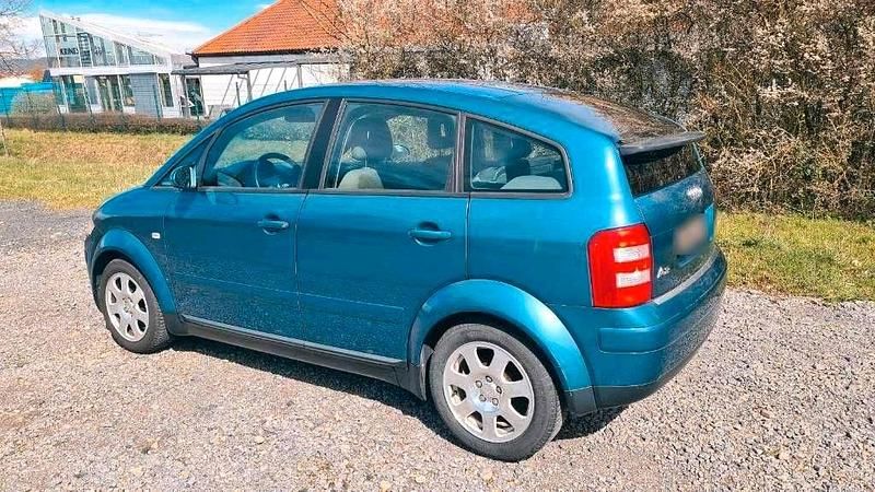 Second-hand Audi A2 75 CP (55 kW) 2001 Albastru Hatchback