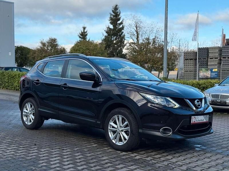 Schwarz Gebraucht 2016 Nissan Qashqai Acenta SUV | 9.900 € (Fairer Preis) - Bild 1/2