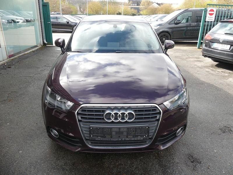 Gebraucht Audi A1 Attraction 90 PS (66 kW) 2015 Violet Kleinwagen