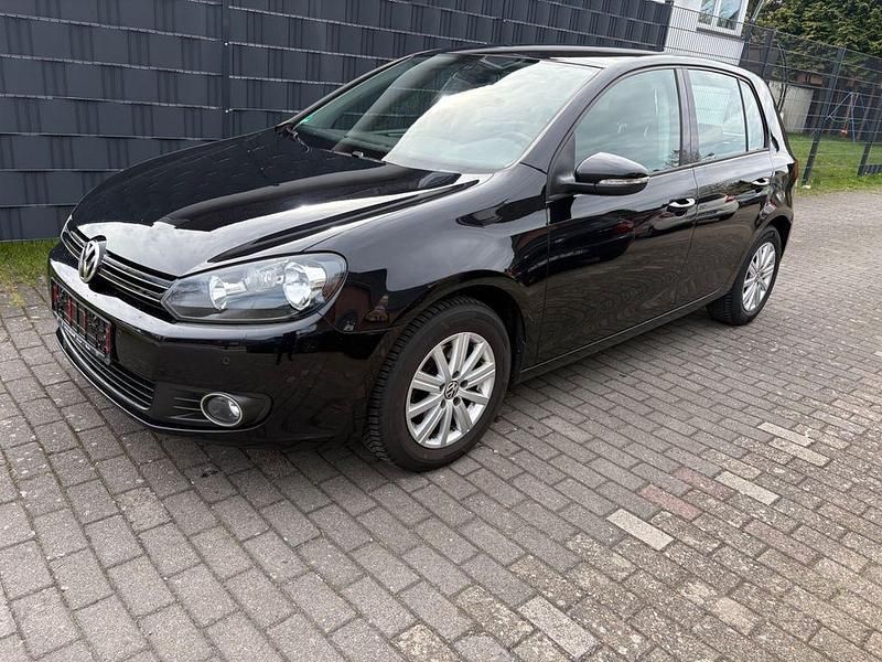Gebraucht VW Golf VII Move 105 PS (77 kW) 2012 Schwarz Limousine