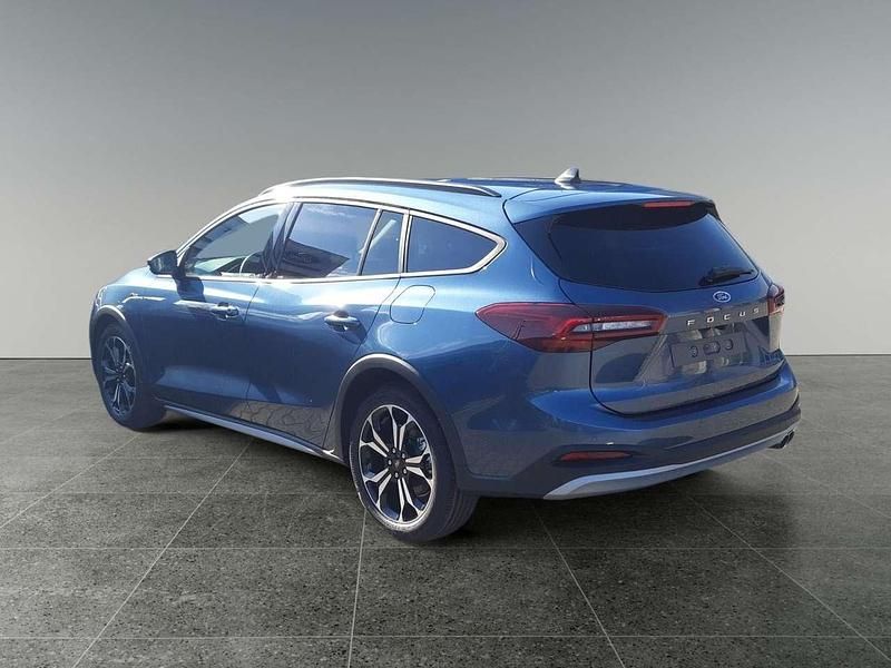 Neu Ford Focus Active X 155 PS (114 kW) 2026 Chromablau metallic Kombi