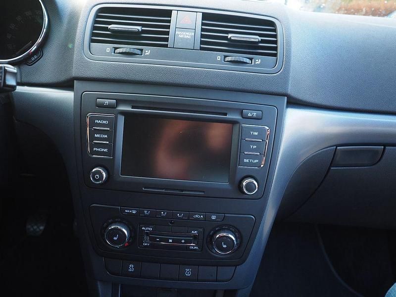 Gebraucht Skoda Yeti Plus Edition 105 PS (77 kW) 2013 Blau SUV