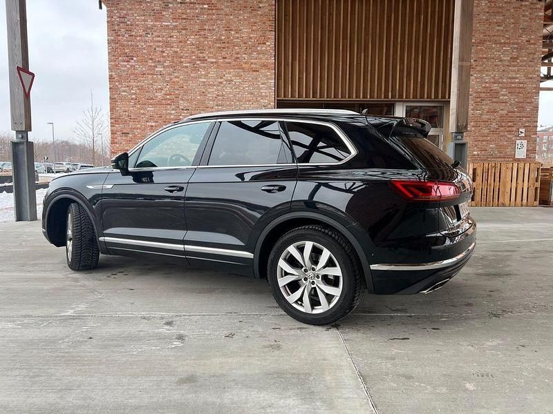 Gebraucht VW Touareg Elegance 286 PS (210 kW) 2018 Schwarz SUV