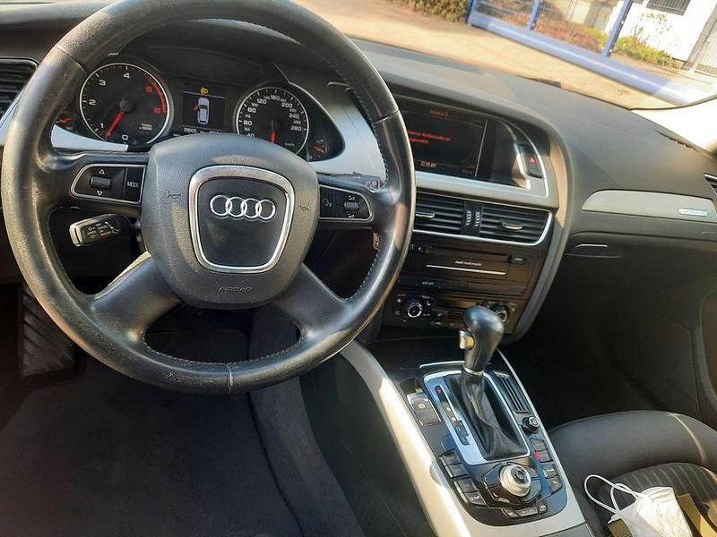 Gebraucht Audi A4 Ambiente 310 PS (228 kW) 2010 Schwarz Kombi