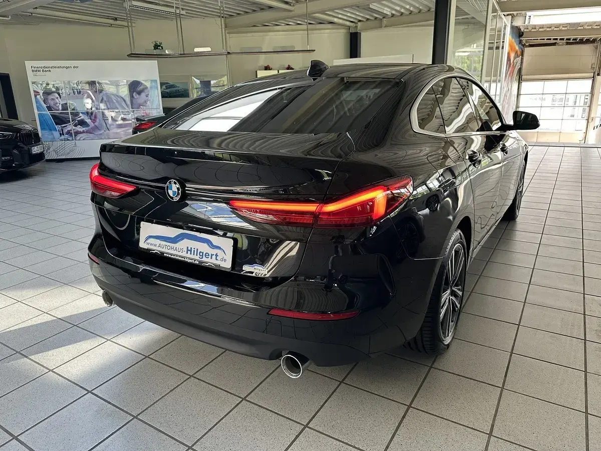 Gebraucht BMW 220 Advantage 190 PS (139 kW) 2023 Metallic Coupé