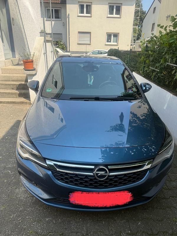 Blau Gebraucht 2017 Opel Astra Limousine | 6.500 € (Guter Preis) - Bild 1/4