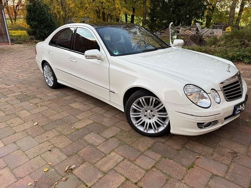Gebraucht Mercedes E420 Avantgarde 314 PS (230 kW) 2008 Weiß Limousine