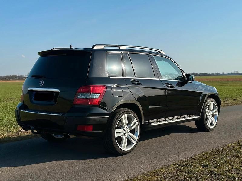 Gebraucht Mercedes GLK320 224 PS (164 kW) 2009 Schwarz SUV