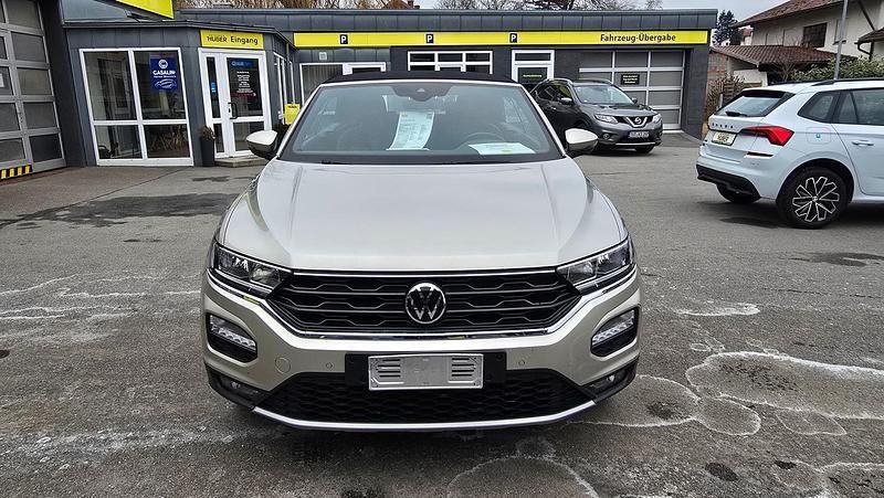 Silber Gebraucht 2021 VW T-Roc Cabriolet Cabrio | 19.999 € (Superpreis) - Bild 1/4